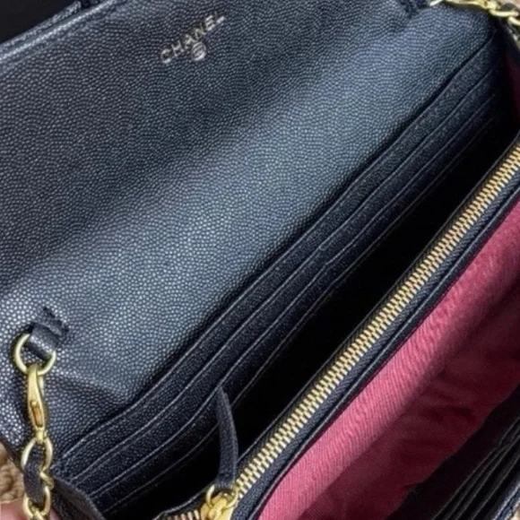 CC beauty black makeup bag cosmetic chain quilted leather - Picture 5 of 10